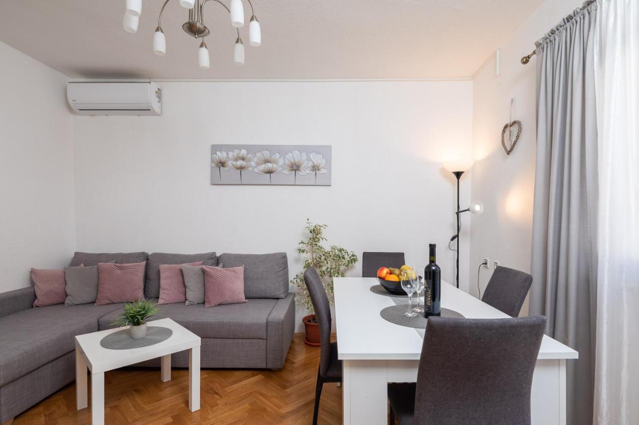 Apartment Beba Дуги Рат Екстериор снимка