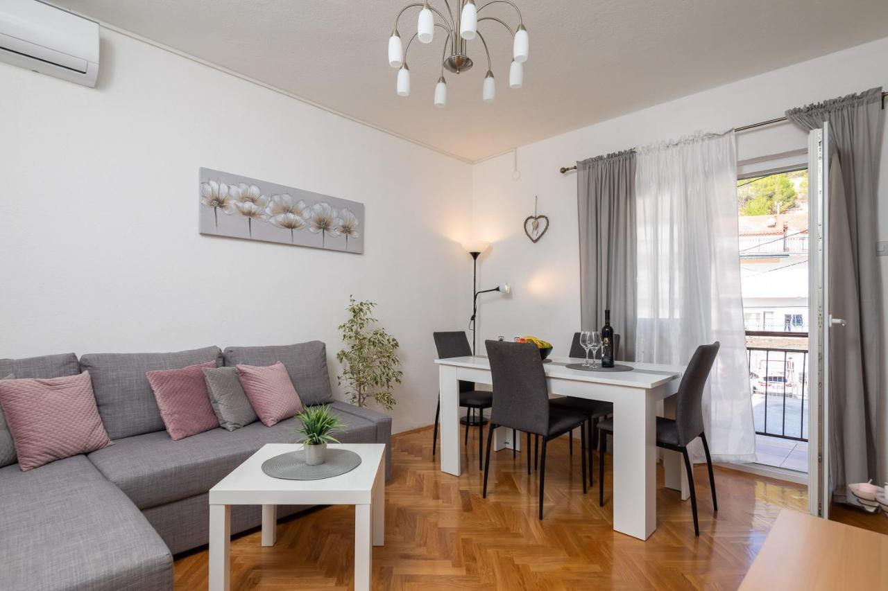 Apartment Beba Дуги Рат Екстериор снимка