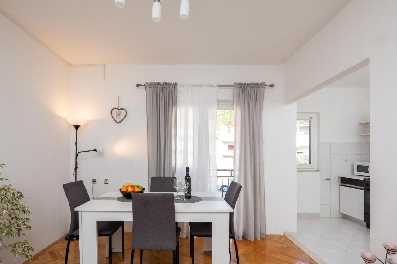 Apartment Beba Дуги Рат Екстериор снимка