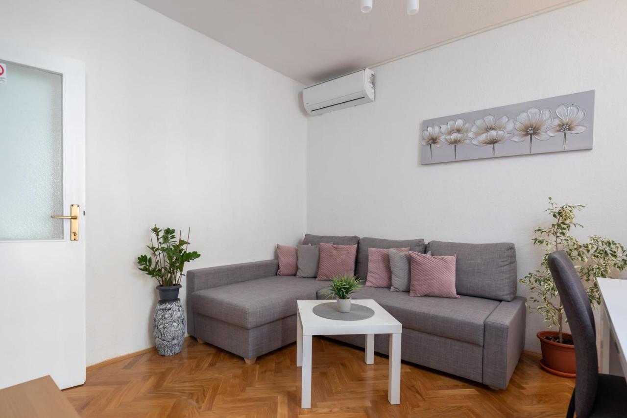 Apartment Beba Дуги Рат Екстериор снимка